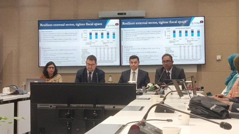 World Bank projects Bangladesh growth at 3.4% for FY26, FY27