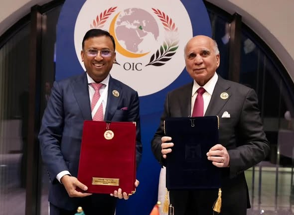 Bangladesh, Iraq Sign MoUs on Visa Waiver and Political Consultations