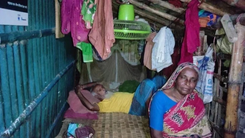 Climate change leaves coastal elderly isolated