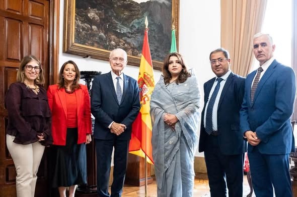 Bangladesh Foreign Minister Meets Málaga Mayor