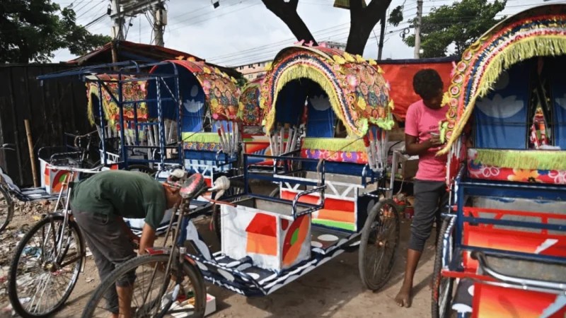 Bangladesh bans e-rickshaws on highways